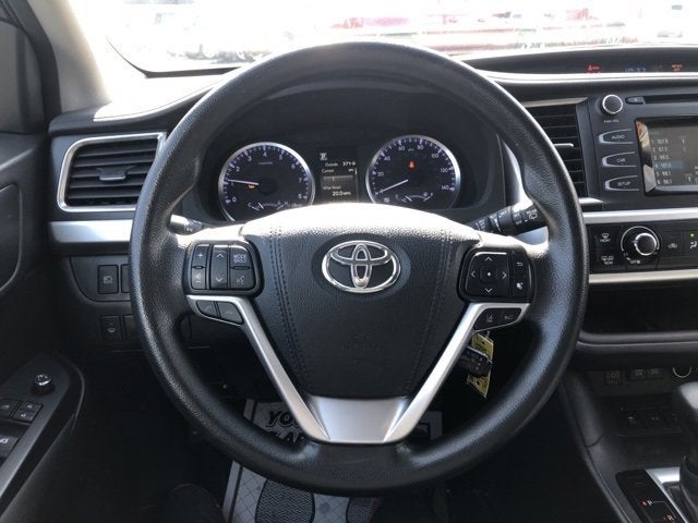2018 Toyota HIGHLANDER Base